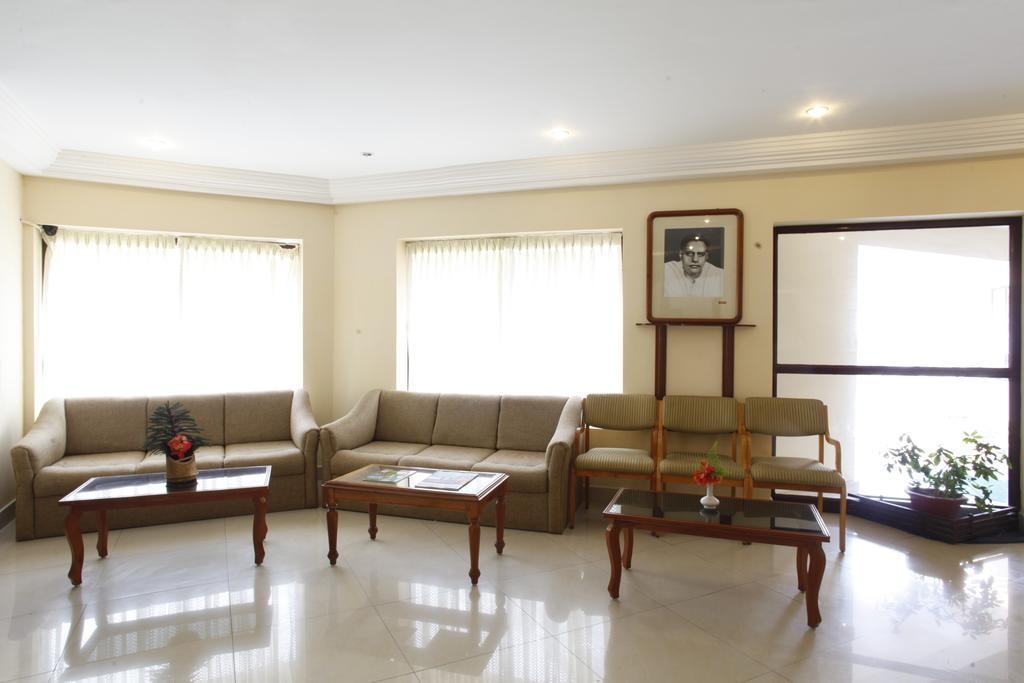Michaels Inn Thekkady Exterior photo