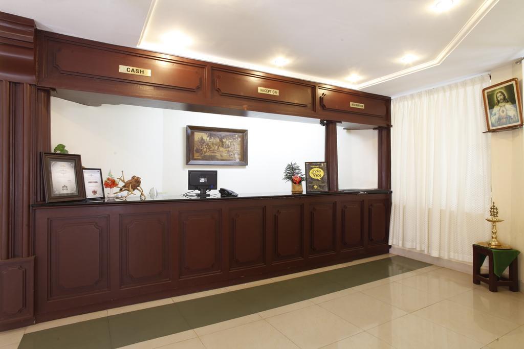 Michaels Inn Thekkady Exterior photo