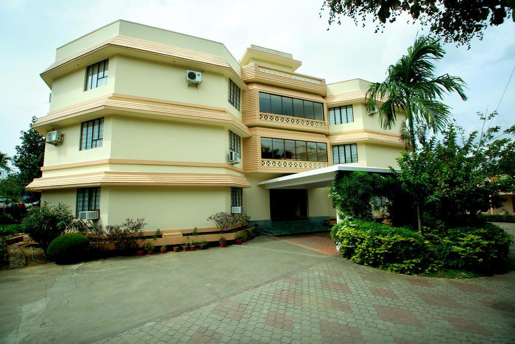 Michaels Inn Thekkady Exterior photo